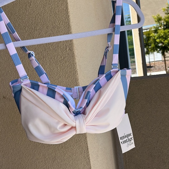 bow bikini top | NWT | - Picture 2 of 6